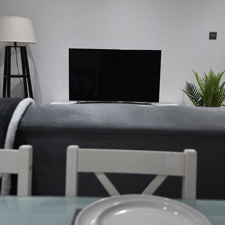 Cozy! 2-Bedroom Exclusive Apartment Near Bristol City Centre Easton Speedwell Sleeps Upto 6 Buitenkant foto