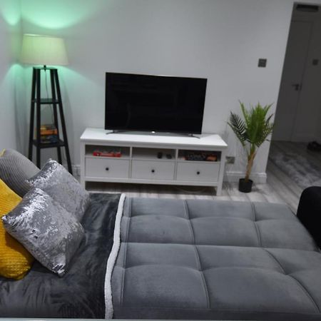 Cozy! 2-Bedroom Exclusive Apartment Near Bristol City Centre Easton Speedwell Sleeps Upto 6 Buitenkant foto