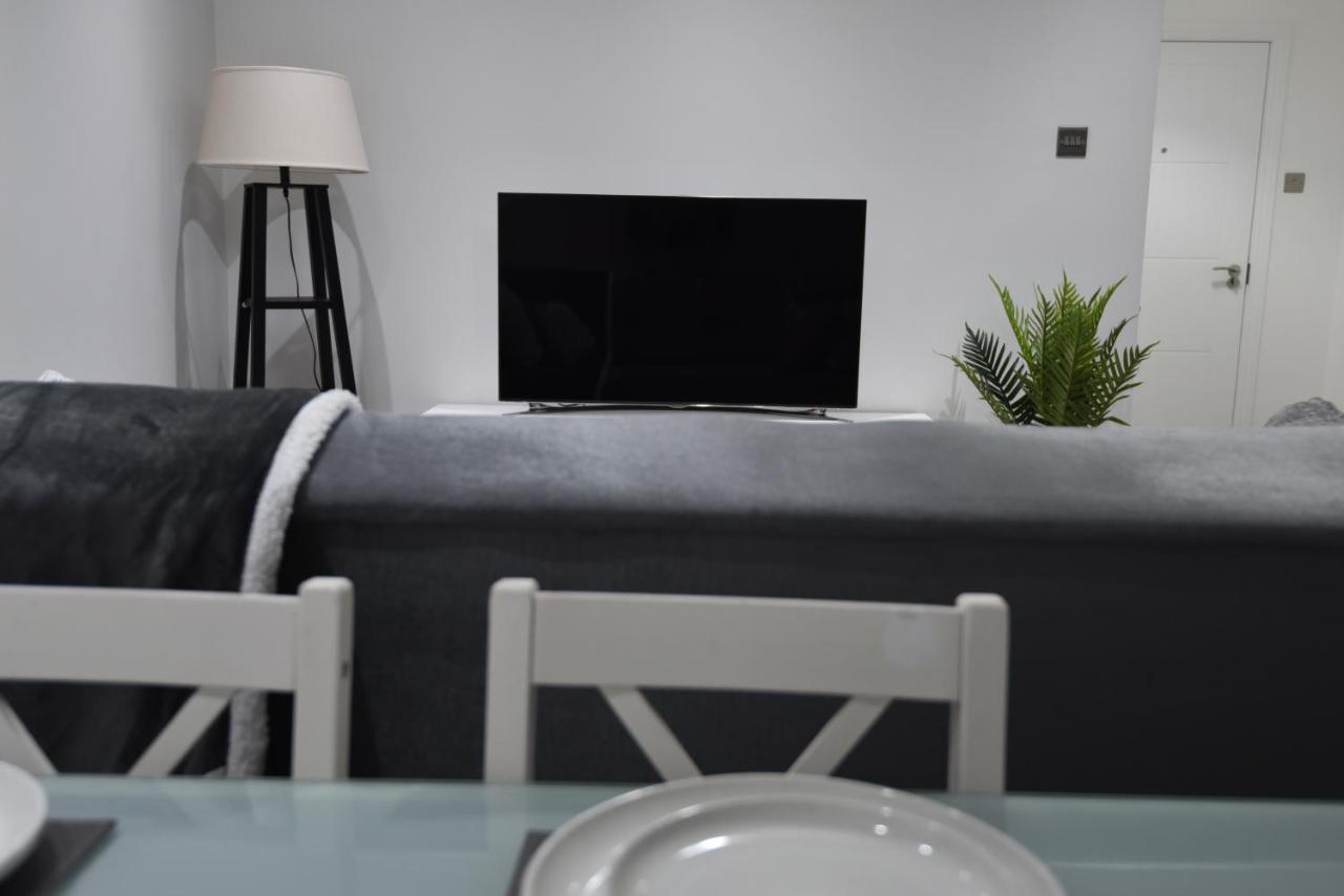 Cozy! 2-Bedroom Exclusive Apartment Near Bristol City Centre Easton Speedwell Sleeps Upto 6 Buitenkant foto