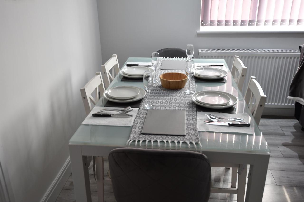 Cozy! 2-Bedroom Exclusive Apartment Near Bristol City Centre Easton Speedwell Sleeps Upto 6 Buitenkant foto