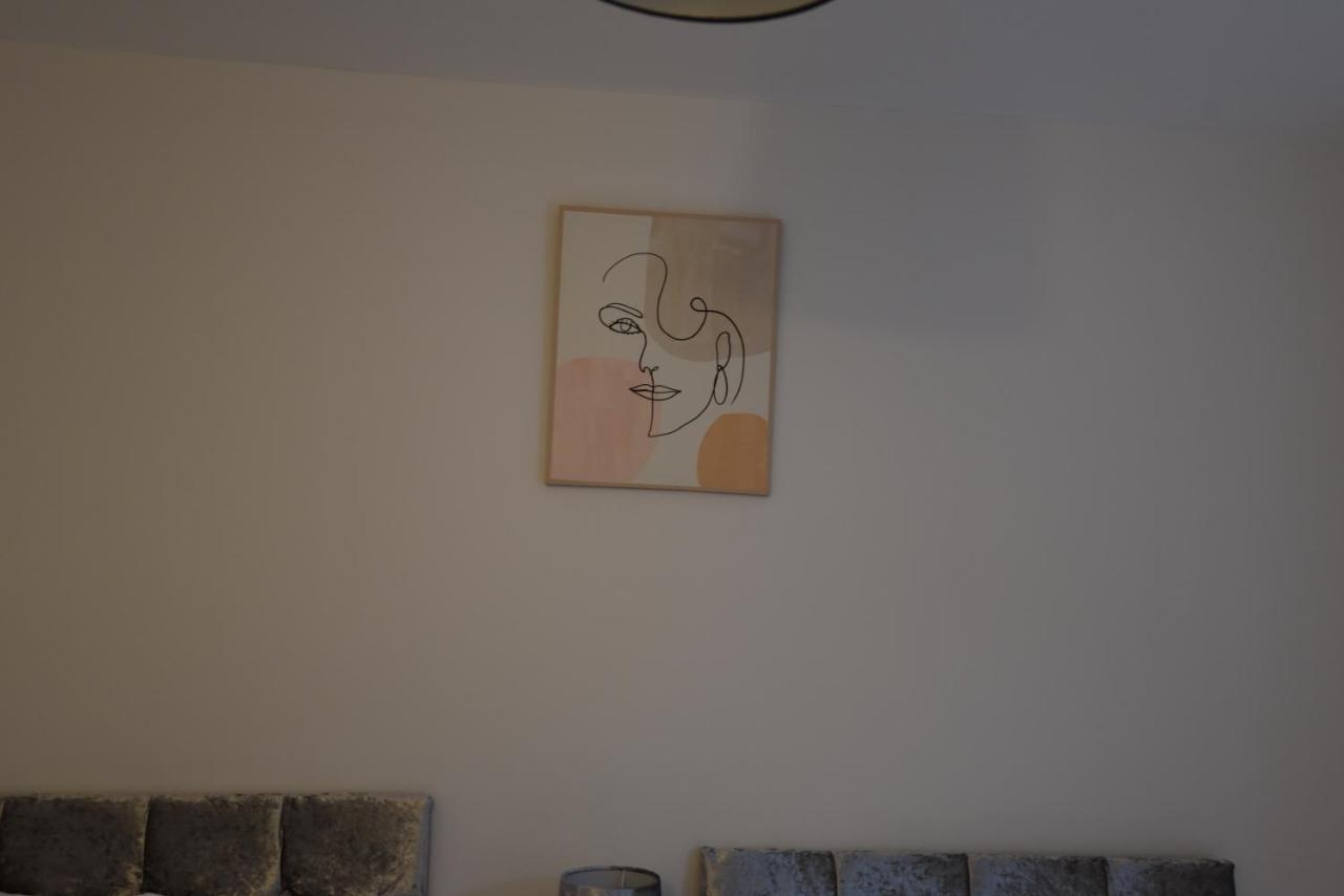 Cozy! 2-Bedroom Exclusive Apartment Near Bristol City Centre Easton Speedwell Sleeps Upto 6 Buitenkant foto